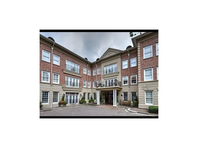 5415 Northland Drive Unit 311, Atlanta, Georgia 30342, 2 Bedrooms Bedrooms, ,2 BathroomsBathrooms,Residential,Sold,5415 Northland Drive Unit 311,5752062