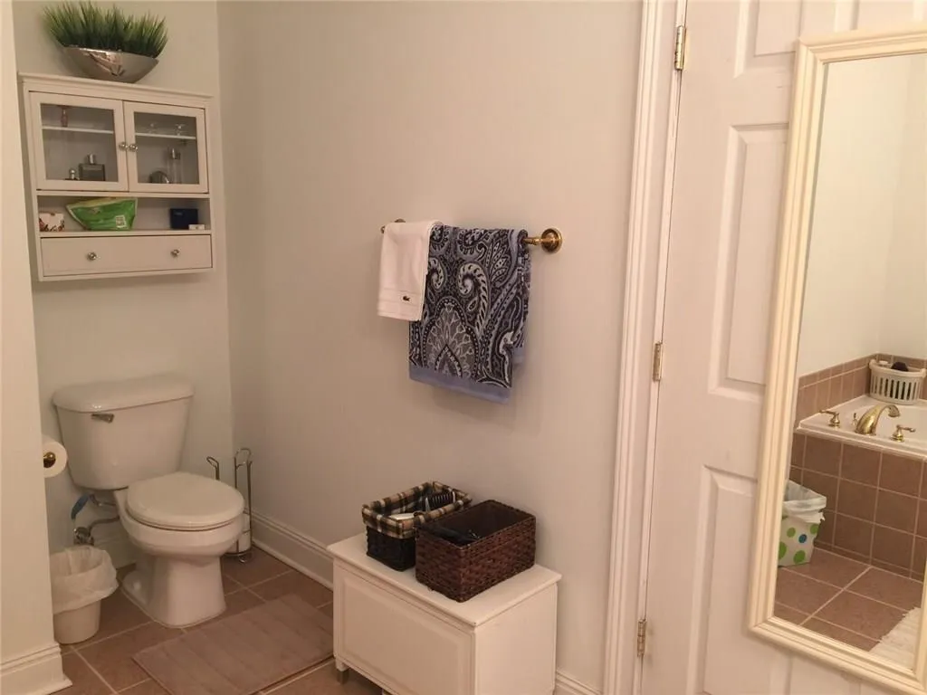 5415 Northland Drive Unit 311, Atlanta, Georgia 30342, 2 Bedrooms Bedrooms, ,2 BathroomsBathrooms,Residential,Sold,5415 Northland Drive Unit 311,5752062