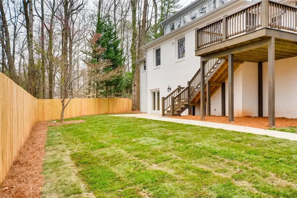 120 Stewart Drive, Sandy Springs, Georgia 30342, 5 Bedrooms Bedrooms, ,4 BathroomsBathrooms,Residential,Sold,120 Stewart Drive,5812092