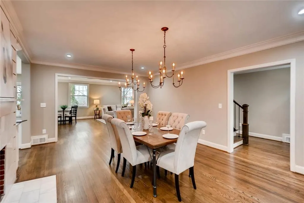 120 Stewart Drive, Sandy Springs, Georgia 30342, 5 Bedrooms Bedrooms, ,4 BathroomsBathrooms,Residential,Sold,120 Stewart Drive,5812092