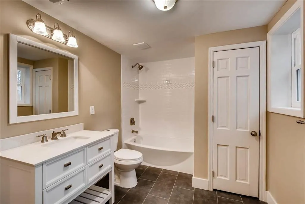 120 Stewart Drive, Sandy Springs, Georgia 30342, 5 Bedrooms Bedrooms, ,4 BathroomsBathrooms,Residential,Sold,120 Stewart Drive,5812092