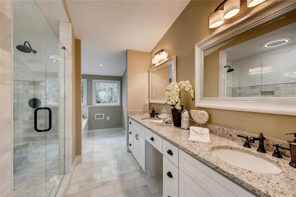 120 Stewart Drive, Sandy Springs, Georgia 30342, 5 Bedrooms Bedrooms, ,4 BathroomsBathrooms,Residential,Sold,120 Stewart Drive,5812092