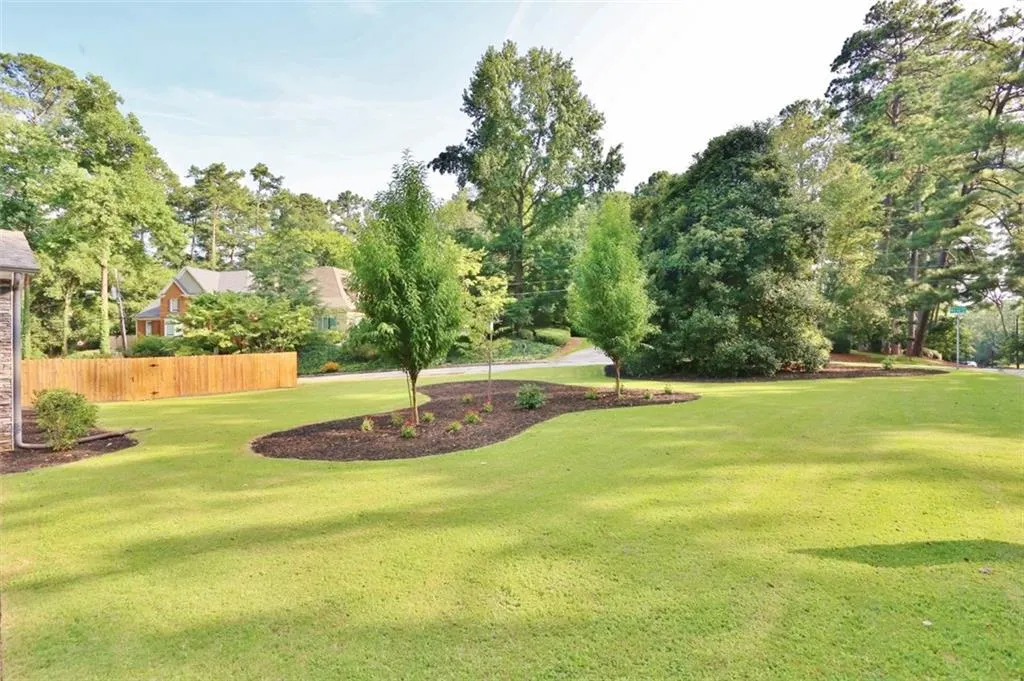 2811 Shady Valley Drive Ne, Atlanta, Georgia 30324, 5 Bedrooms Bedrooms, ,4 BathroomsBathrooms,Residential,Sold,2811 Shady Valley Drive Ne,6060354