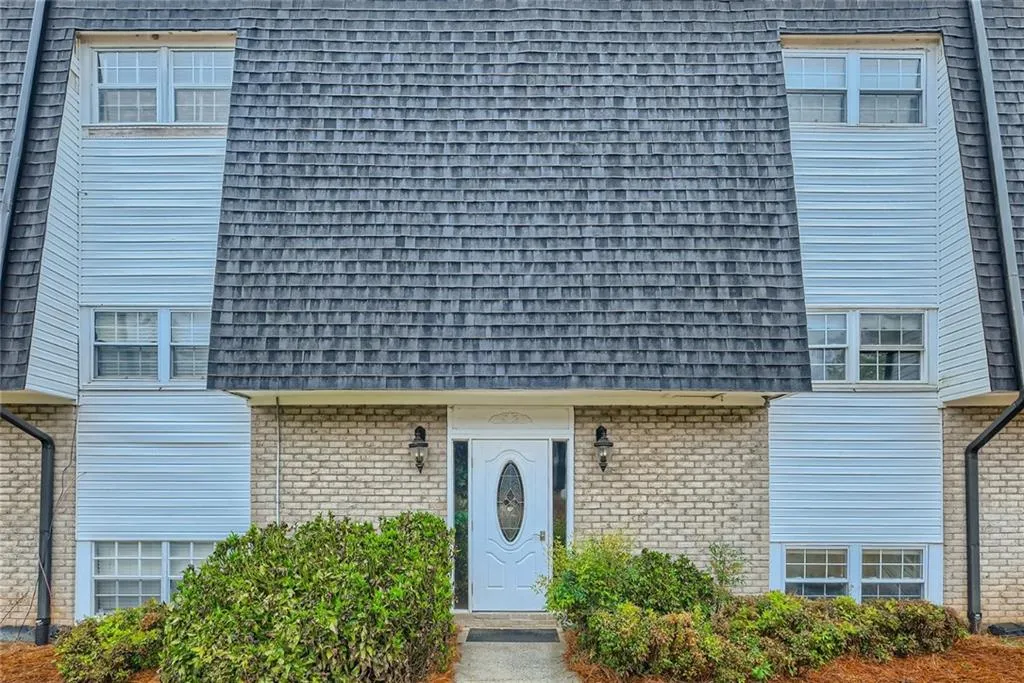 5125 Chemin De Vie, Atlanta, Georgia 30342, 2 Bedrooms Bedrooms, ,2 BathroomsBathrooms,Residential,Sold,5125 Chemin De Vie,7185340