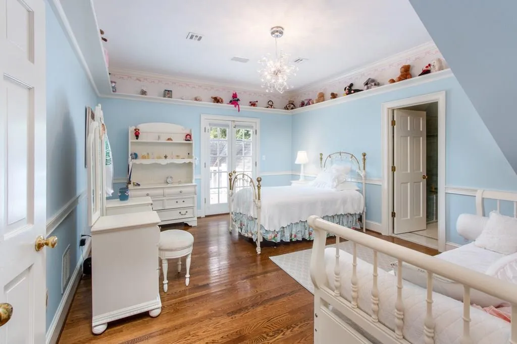 4556 Northside Drive, Sandy Springs, Georgia 30327, 8 Bedrooms Bedrooms, ,10 BathroomsBathrooms,Residential,Sold,4556 Northside Drive,6129177