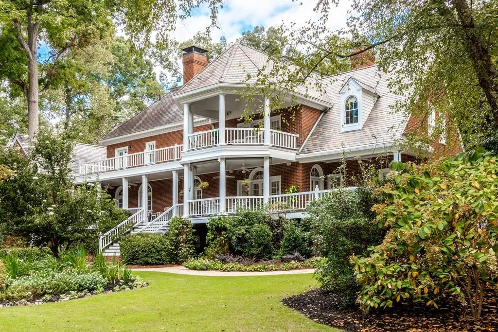 4556 Northside Drive, Sandy Springs, Georgia 30327, 8 Bedrooms Bedrooms, ,10 BathroomsBathrooms,Residential,Sold,4556 Northside Drive,6129177