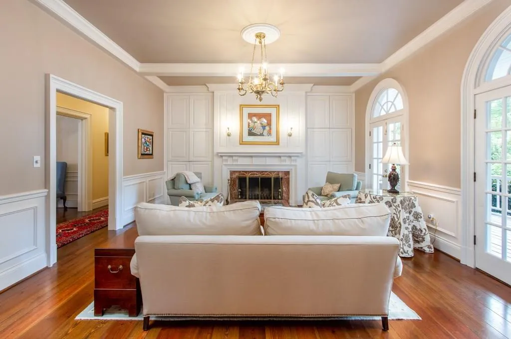 4556 Northside Drive, Sandy Springs, Georgia 30327, 8 Bedrooms Bedrooms, ,10 BathroomsBathrooms,Residential,Sold,4556 Northside Drive,6129177