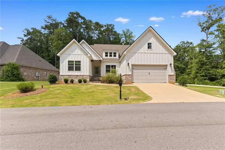 153 Southside Circle, Auburn, Alabama 36832