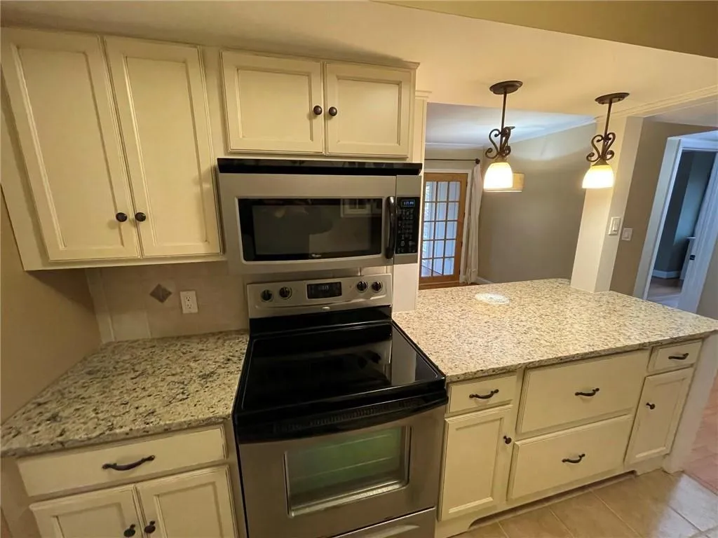 4005 Wingate Way, Sandy Springs, Georgia 30350, 1 Bedroom Bedrooms, ,1 BathroomBathrooms,Residential,Sold,4005 Wingate Way,7197490