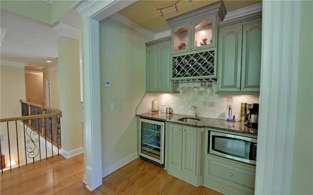 8315 Grogans Ferry Road, Sandy Springs, Georgia 30350, 5 Bedrooms Bedrooms, ,5 BathroomsBathrooms,Residential,Sold,8315 Grogans Ferry Road,5737486