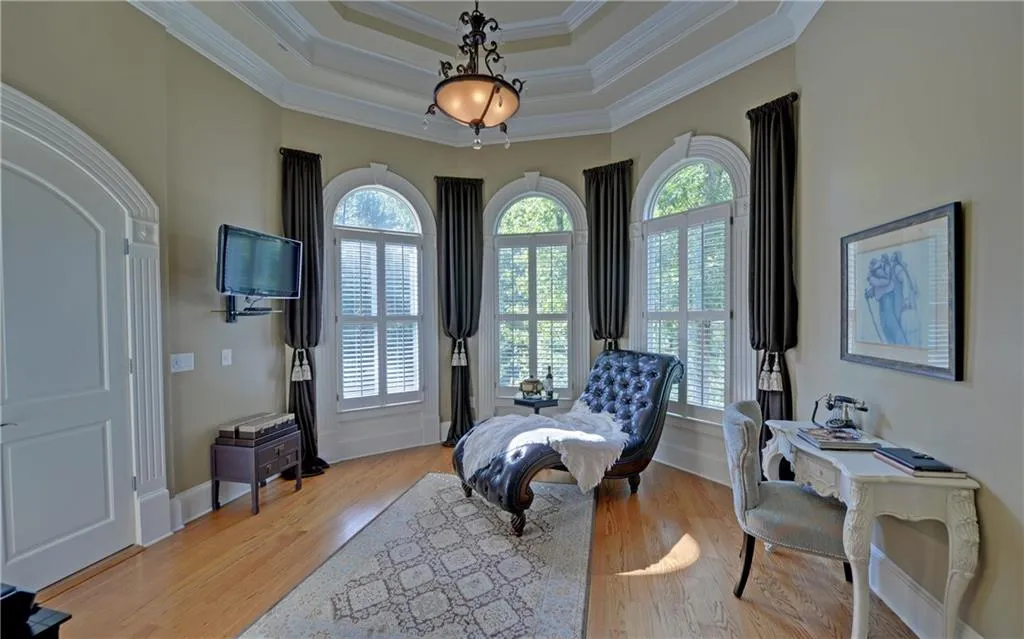 8315 Grogans Ferry Road, Sandy Springs, Georgia 30350, 5 Bedrooms Bedrooms, ,5 BathroomsBathrooms,Residential,Sold,8315 Grogans Ferry Road,5737486