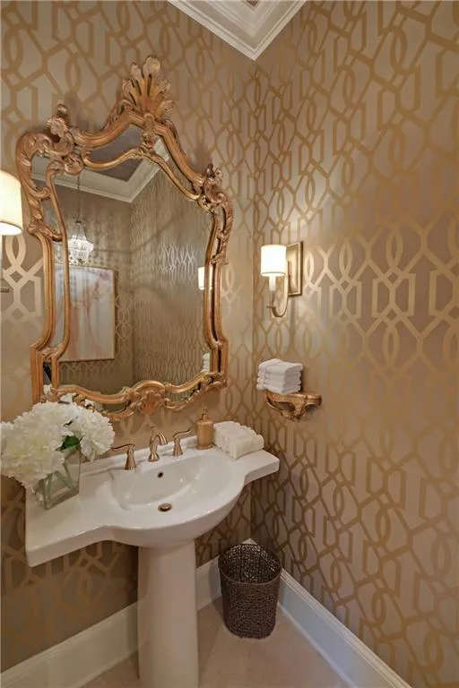 8315 Grogans Ferry Road, Sandy Springs, Georgia 30350, 5 Bedrooms Bedrooms, ,5 BathroomsBathrooms,Residential,Sold,8315 Grogans Ferry Road,5737486