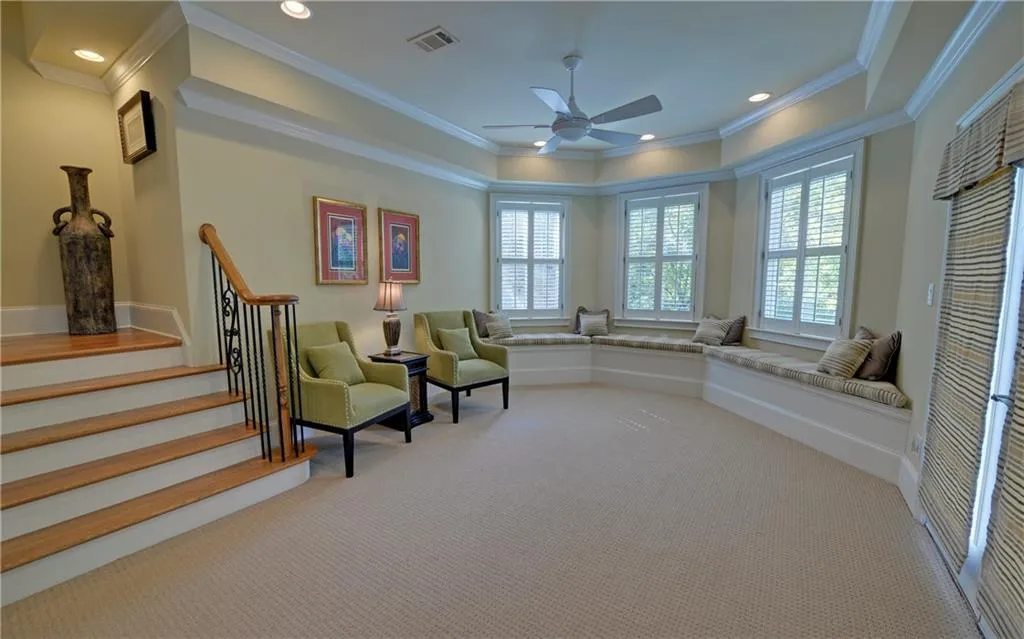 8315 Grogans Ferry Road, Sandy Springs, Georgia 30350, 5 Bedrooms Bedrooms, ,5 BathroomsBathrooms,Residential,Sold,8315 Grogans Ferry Road,5737486