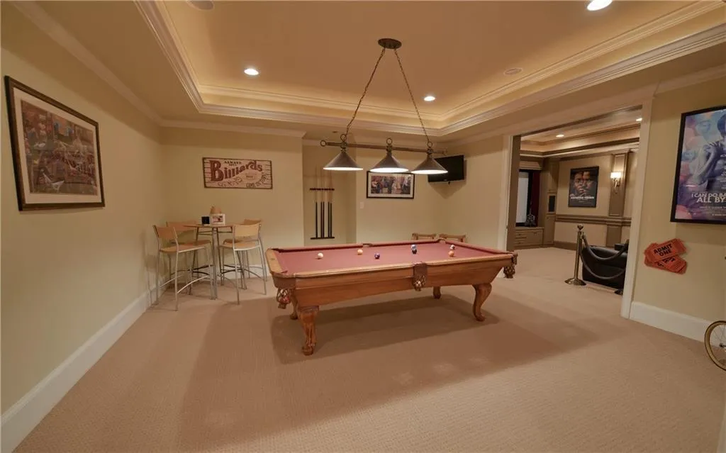 8315 Grogans Ferry Road, Sandy Springs, Georgia 30350, 5 Bedrooms Bedrooms, ,5 BathroomsBathrooms,Residential,Sold,8315 Grogans Ferry Road,5737486