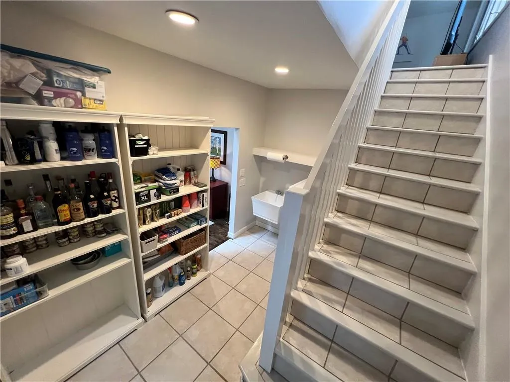 315 Skyridge Drive, Atlanta, Georgia 30350, 5 Bedrooms Bedrooms, ,4 BathroomsBathrooms,Residential,Sold,315 Skyridge Drive,7462723