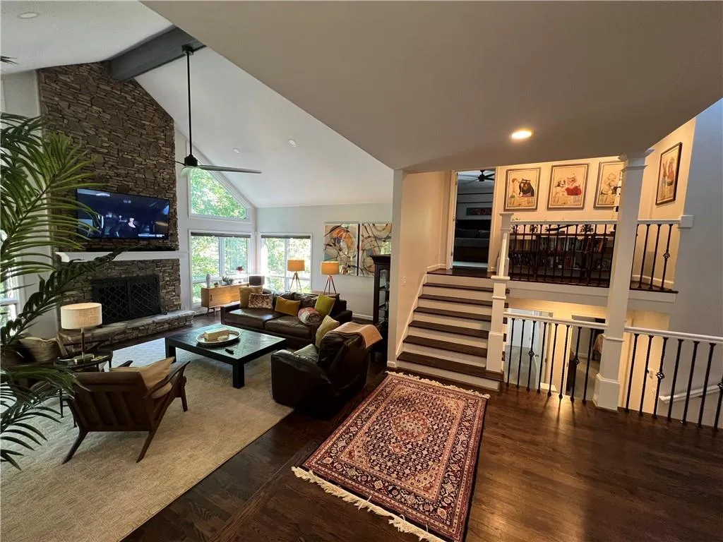 315 Skyridge Drive, Atlanta, Georgia 30350, 5 Bedrooms Bedrooms, ,4 BathroomsBathrooms,Residential,Sold,315 Skyridge Drive,7462723