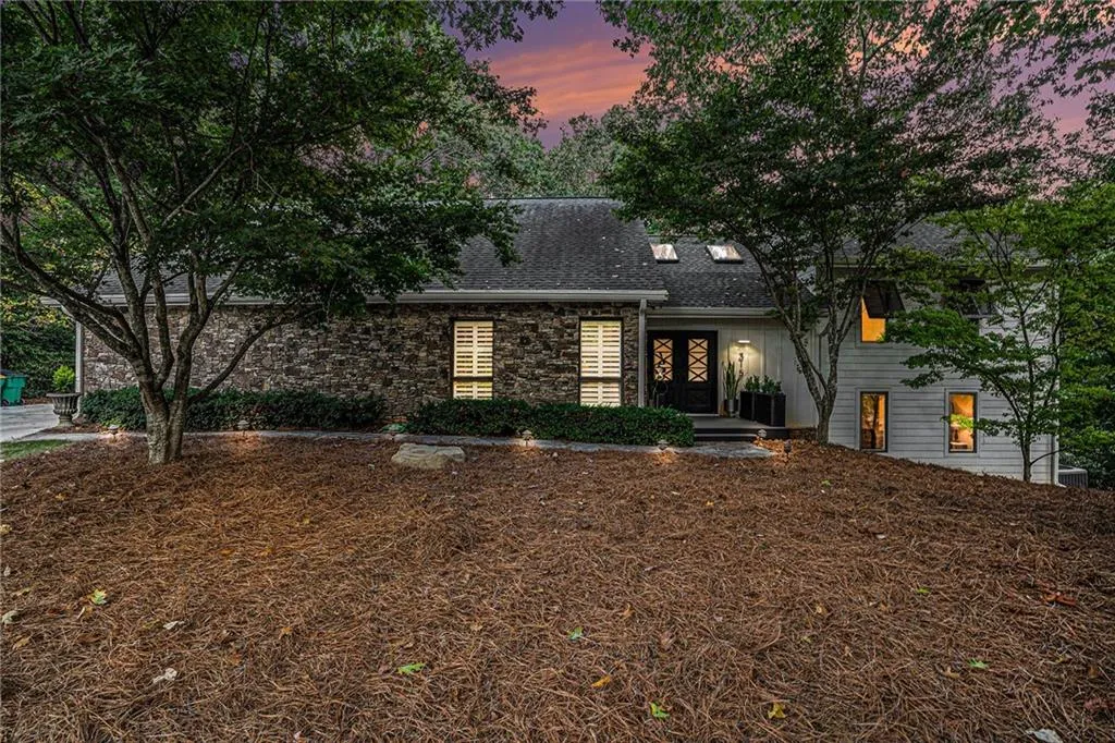 315 Skyridge Drive, Atlanta, Georgia 30350, 5 Bedrooms Bedrooms, ,4 BathroomsBathrooms,Residential,Sold,315 Skyridge Drive,7462723