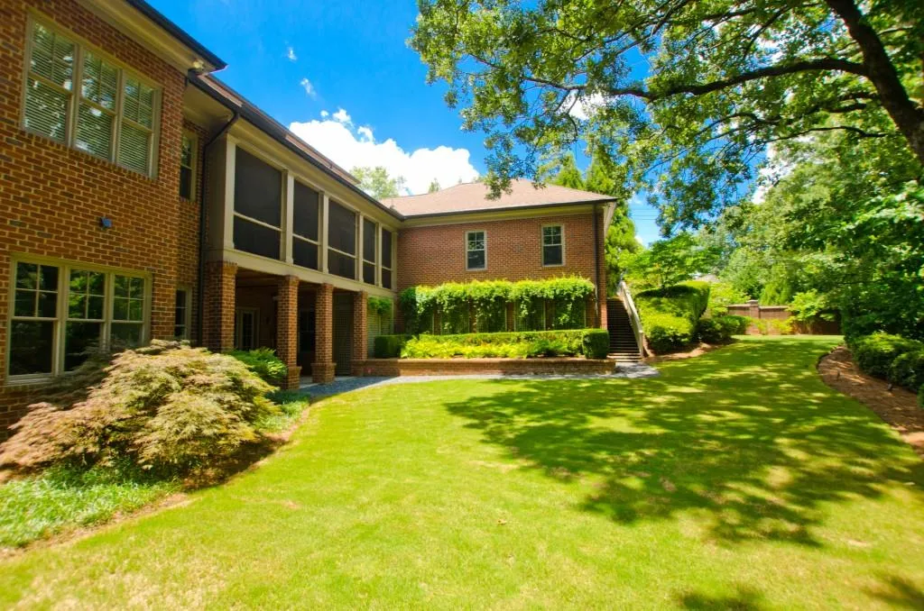 395 Laurel Chase Court, Atlanta, Georgia 30327, 5 Bedrooms Bedrooms, ,5 BathroomsBathrooms,Residential,Sold,395 Laurel Chase Court,6859530