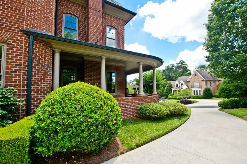 395 Laurel Chase Court, Atlanta, Georgia 30327, 5 Bedrooms Bedrooms, ,5 BathroomsBathrooms,Residential,Sold,395 Laurel Chase Court,6859530