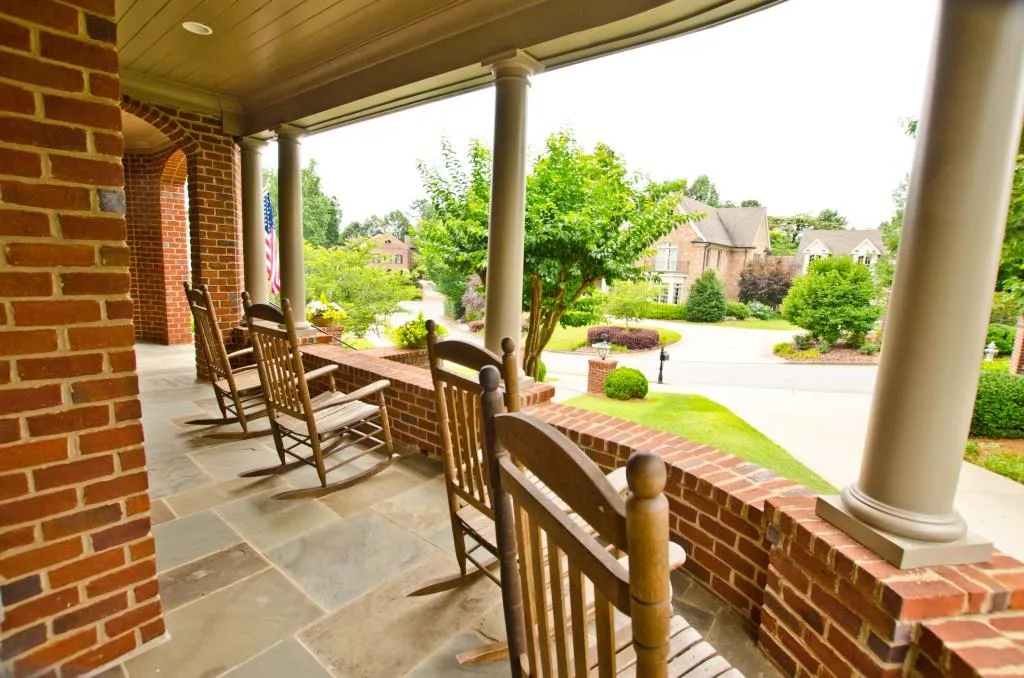 395 Laurel Chase Court, Atlanta, Georgia 30327, 5 Bedrooms Bedrooms, ,5 BathroomsBathrooms,Residential,Sold,395 Laurel Chase Court,6859530