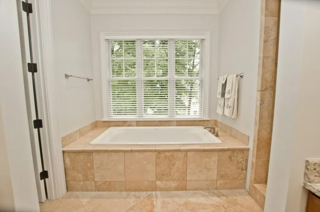 395 Laurel Chase Court, Atlanta, Georgia 30327, 5 Bedrooms Bedrooms, ,5 BathroomsBathrooms,Residential,Sold,395 Laurel Chase Court,6859530