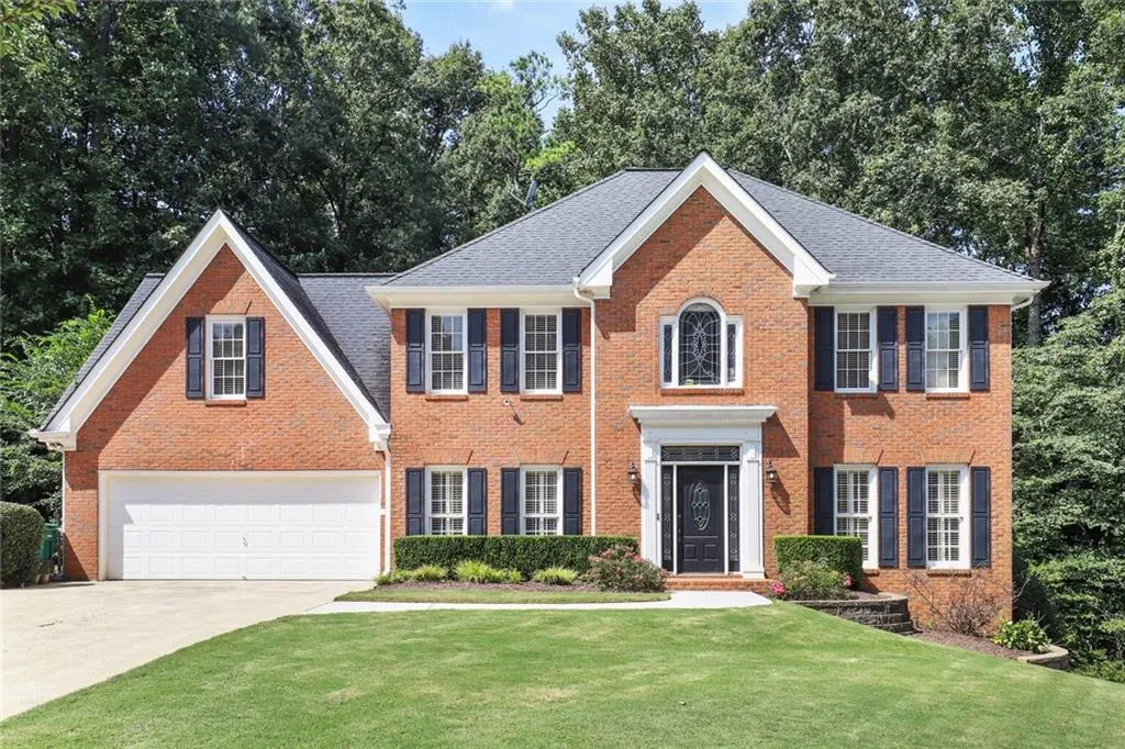 7440 Chestwick Court, Sandy Springs, Georgia 30350, 6 Bedrooms Bedrooms, ,5 BathroomsBathrooms,Residential,Sold,7440 Chestwick Court,6784983