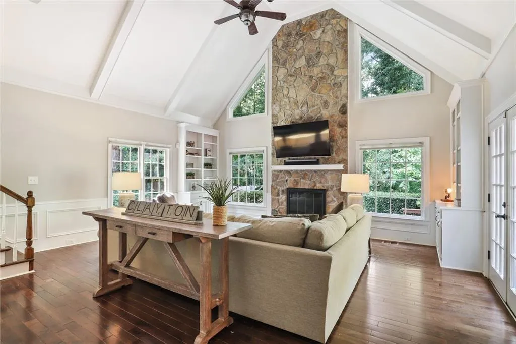7440 Chestwick Court, Sandy Springs, Georgia 30350, 6 Bedrooms Bedrooms, ,5 BathroomsBathrooms,Residential,Sold,7440 Chestwick Court,6784983
