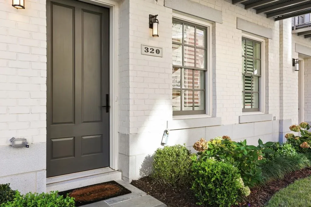 320 Stonemont Drive, Atlanta, Georgia 30305, 3 Bedrooms Bedrooms, ,3 BathroomsBathrooms,Residential,Sold,320 Stonemont Drive,5923737
