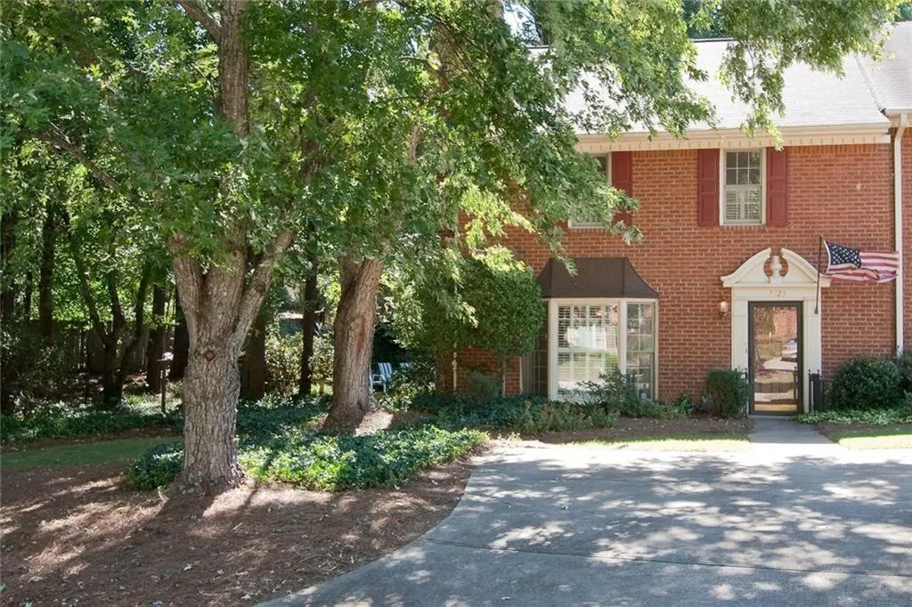 7923 Briar Villa Place, Atlanta, Georgia 30350, 3 Bedrooms Bedrooms, ,2 BathroomsBathrooms,Residential,Sold,7923 Briar Villa Place,6602658