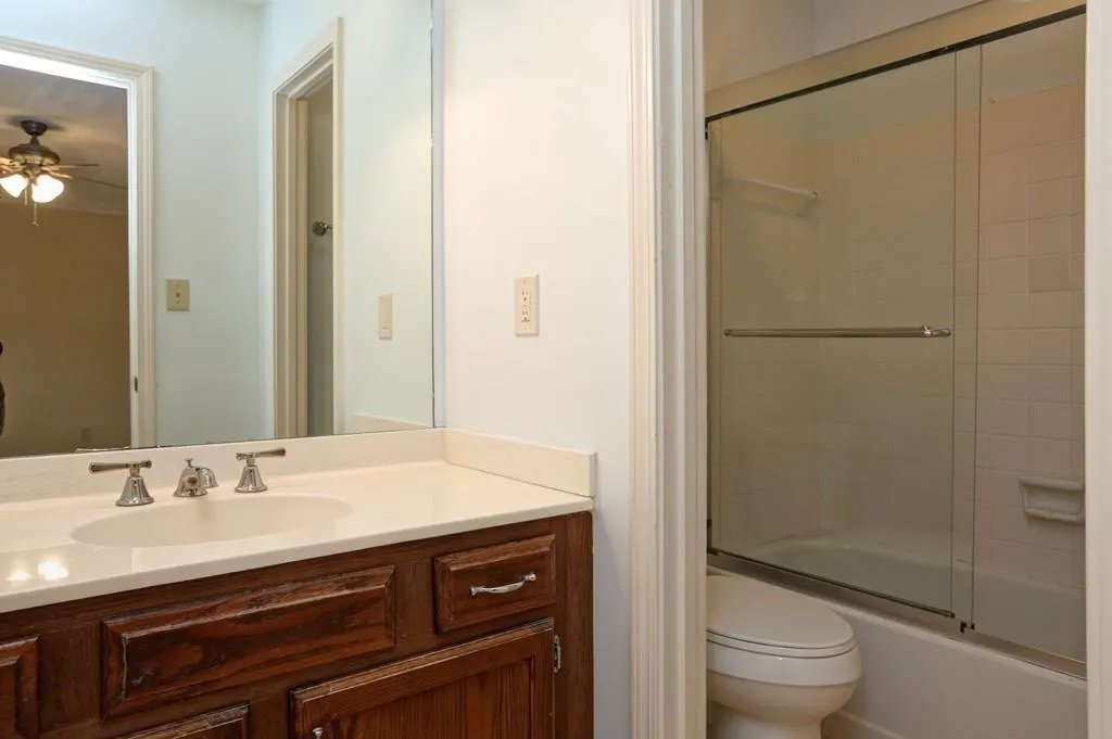 7923 Briar Villa Place, Atlanta, Georgia 30350, 3 Bedrooms Bedrooms, ,2 BathroomsBathrooms,Residential,Sold,7923 Briar Villa Place,6602658