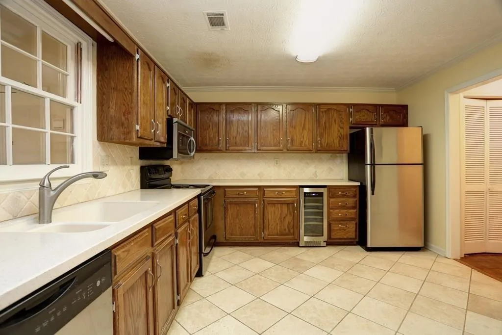 7923 Briar Villa Place, Atlanta, Georgia 30350, 3 Bedrooms Bedrooms, ,2 BathroomsBathrooms,Residential,Sold,7923 Briar Villa Place,6602658