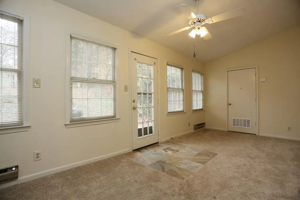 7923 Briar Villa Place, Atlanta, Georgia 30350, 3 Bedrooms Bedrooms, ,2 BathroomsBathrooms,Residential,Sold,7923 Briar Villa Place,6602658