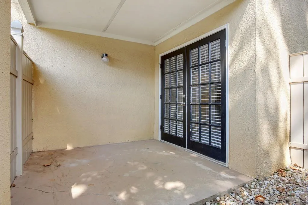 1150 Collier Road Unit J-18, Atlanta, Georgia 30318, 2 Bedrooms Bedrooms, ,2 BathroomsBathrooms,Residential,Sold,1150 Collier Road Unit J-18,5911109