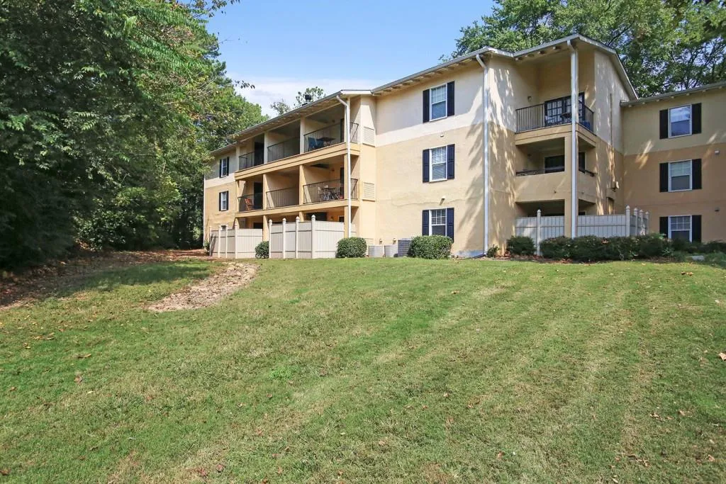1150 Collier Road Unit J-18, Atlanta, Georgia 30318, 2 Bedrooms Bedrooms, ,2 BathroomsBathrooms,Residential,Sold,1150 Collier Road Unit J-18,5911109