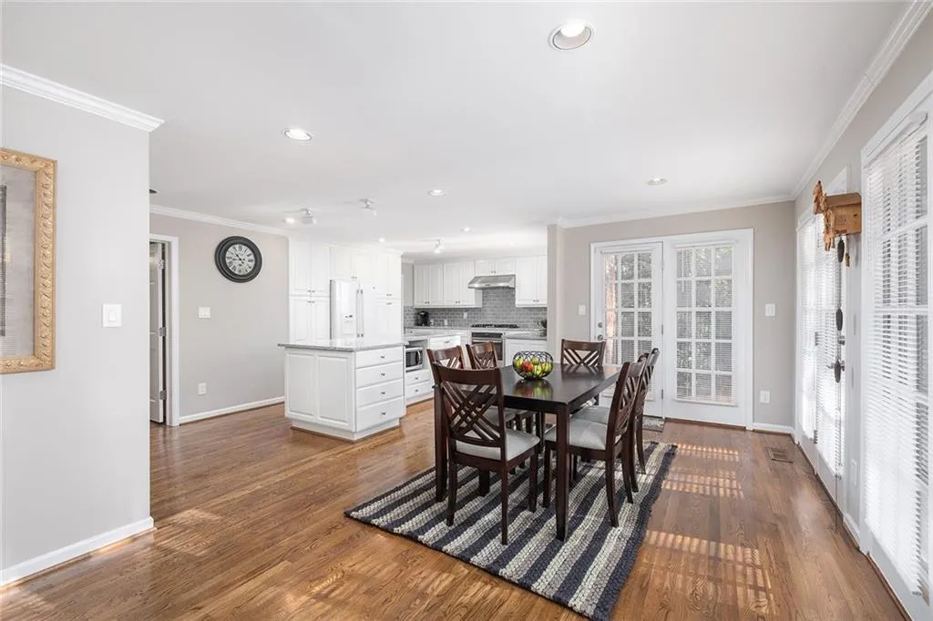 885 Edgewater Trail, Atlanta, Georgia 30328, 3 Bedrooms Bedrooms, ,2 BathroomsBathrooms,Residential,Sold,885 Edgewater Trail,7141629