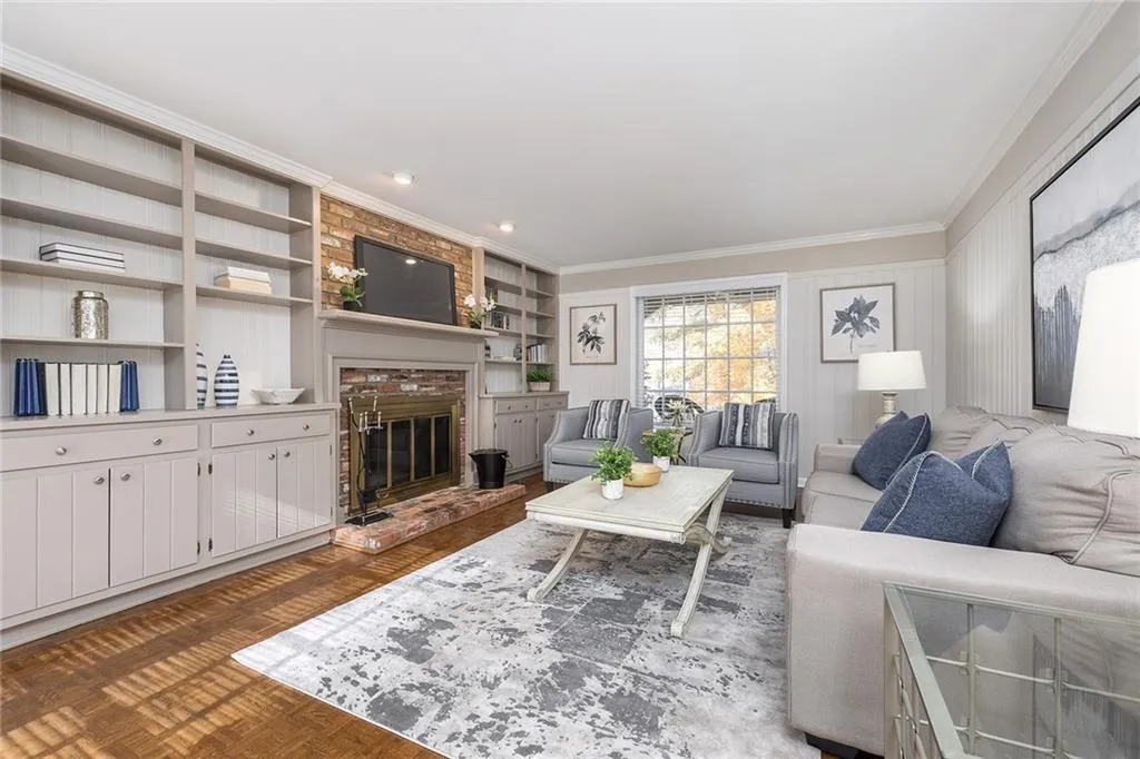 885 Edgewater Trail, Atlanta, Georgia 30328, 3 Bedrooms Bedrooms, ,2 BathroomsBathrooms,Residential,Sold,885 Edgewater Trail,7141629