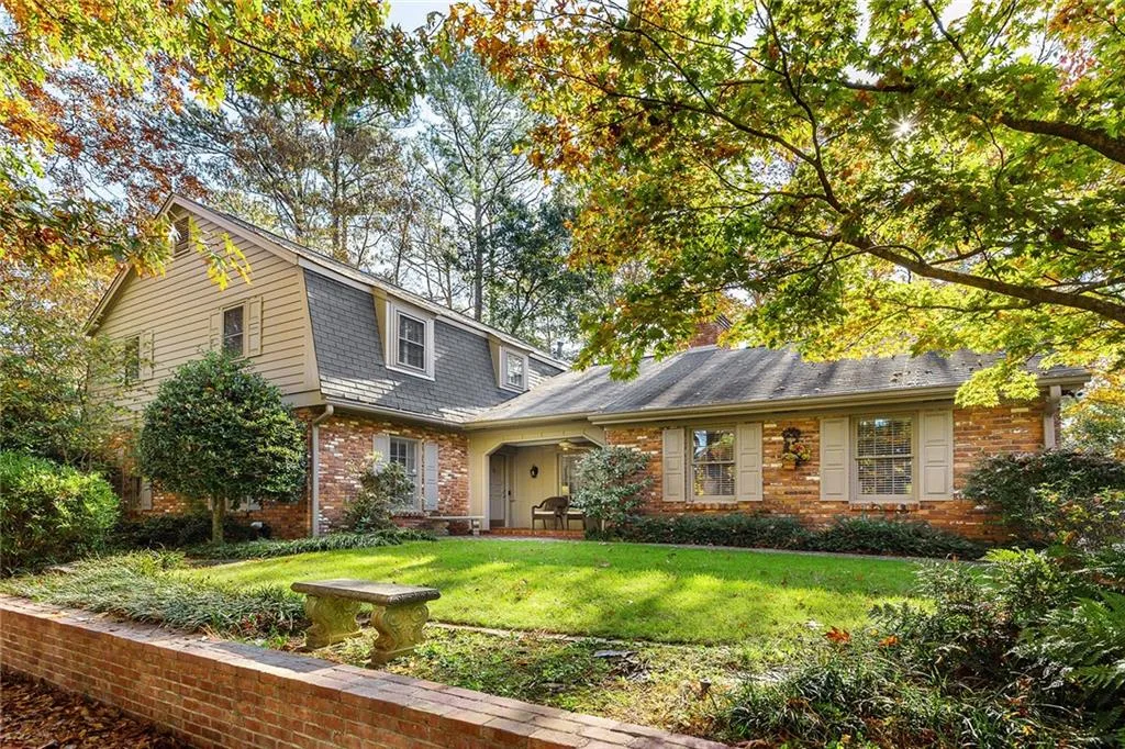 885 Edgewater Trail, Atlanta, Georgia 30328, 3 Bedrooms Bedrooms, ,2 BathroomsBathrooms,Residential,Sold,885 Edgewater Trail,7141629