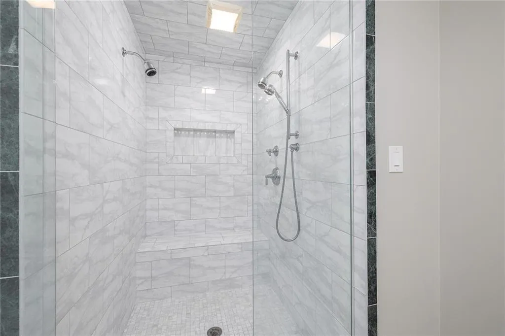 885 Edgewater Trail, Atlanta, Georgia 30328, 3 Bedrooms Bedrooms, ,2 BathroomsBathrooms,Residential,Sold,885 Edgewater Trail,7141629