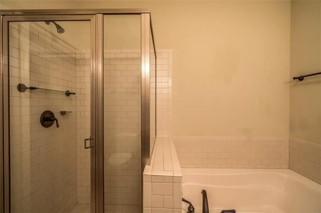 901 Abernathy Road Unit 6230, Atlanta, Georgia 30328, 2 Bedrooms Bedrooms, ,2 BathroomsBathrooms,Residential,Sold,901 Abernathy Road Unit 6230,5833303