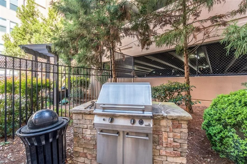 901 Abernathy Road Unit 6230, Atlanta, Georgia 30328, 2 Bedrooms Bedrooms, ,2 BathroomsBathrooms,Residential,Sold,901 Abernathy Road Unit 6230,5833303