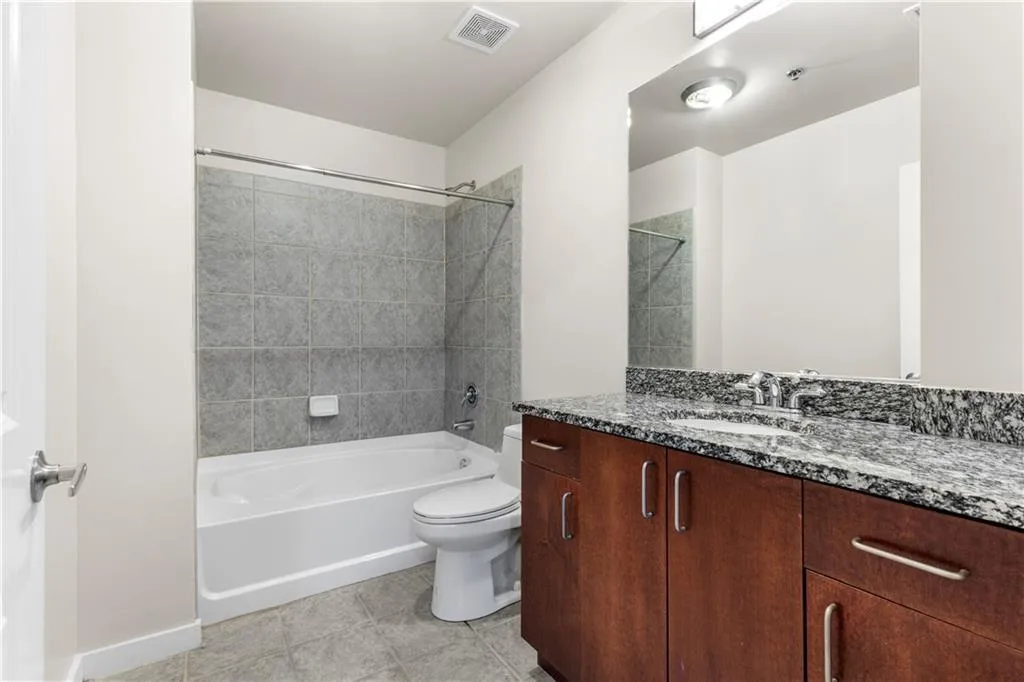250 Pharr Road Ne Unit 308, Atlanta, Georgia 30305, 2 Bedrooms Bedrooms, ,2 BathroomsBathrooms,Residential,For Sale,250 Pharr Road Ne Unit 308,7624075