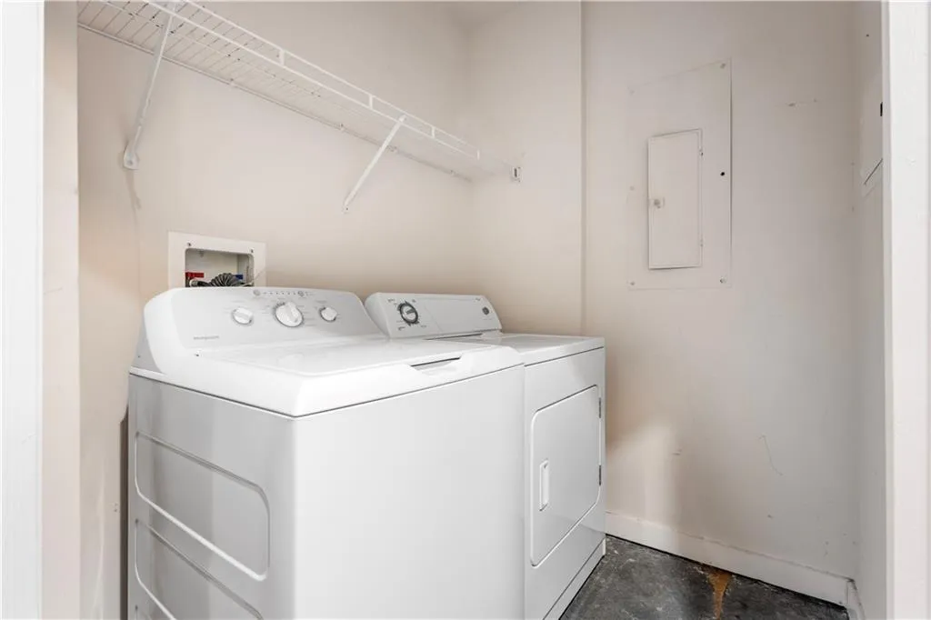 250 Pharr Road Ne Unit 308, Atlanta, Georgia 30305, 2 Bedrooms Bedrooms, ,2 BathroomsBathrooms,Residential,For Sale,250 Pharr Road Ne Unit 308,7624075