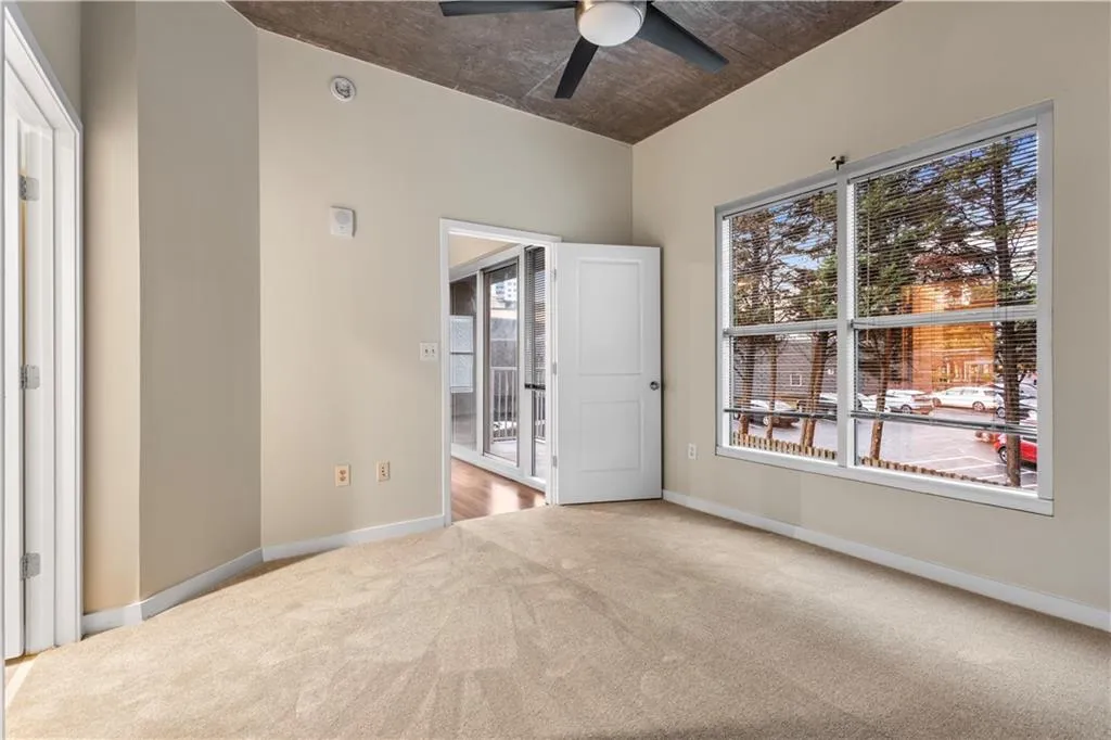250 Pharr Road Ne Unit 308, Atlanta, Georgia 30305, 2 Bedrooms Bedrooms, ,2 BathroomsBathrooms,Residential,For Sale,250 Pharr Road Ne Unit 308,7624075