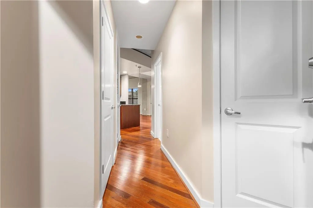 250 Pharr Road Ne Unit 308, Atlanta, Georgia 30305, 2 Bedrooms Bedrooms, ,2 BathroomsBathrooms,Residential,For Sale,250 Pharr Road Ne Unit 308,7624075