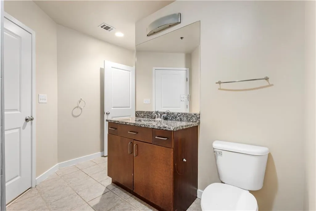 250 Pharr Road Ne Unit 308, Atlanta, Georgia 30305, 2 Bedrooms Bedrooms, ,2 BathroomsBathrooms,Residential,For Sale,250 Pharr Road Ne Unit 308,7624075