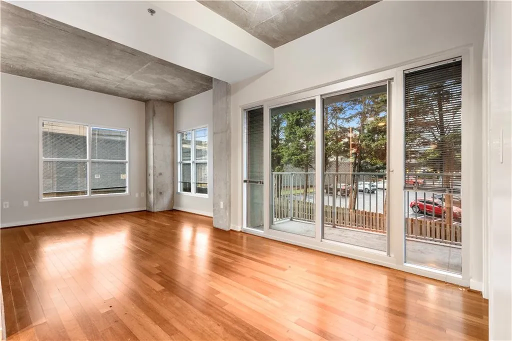 250 Pharr Road Ne Unit 308, Atlanta, Georgia 30305, 2 Bedrooms Bedrooms, ,2 BathroomsBathrooms,Residential,For Sale,250 Pharr Road Ne Unit 308,7624075
