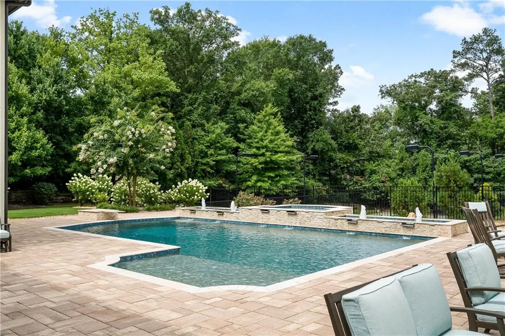 4746 Woodvale Drive, Sandy Springs, Georgia 30327, 5 Bedrooms Bedrooms, ,7 BathroomsBathrooms,Residential,Sold,4746 Woodvale Drive,7164718