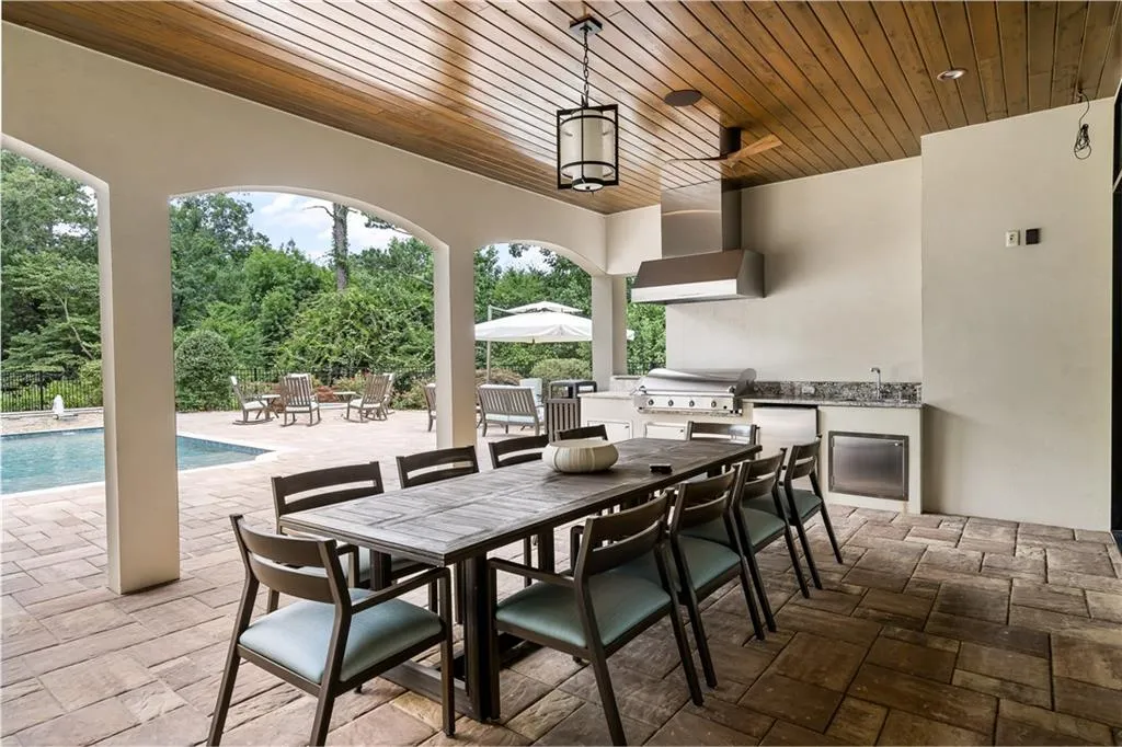 4746 Woodvale Drive, Sandy Springs, Georgia 30327, 5 Bedrooms Bedrooms, ,7 BathroomsBathrooms,Residential,Sold,4746 Woodvale Drive,7164718