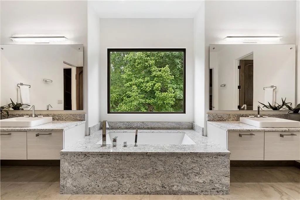 4746 Woodvale Drive, Sandy Springs, Georgia 30327, 5 Bedrooms Bedrooms, ,7 BathroomsBathrooms,Residential,Sold,4746 Woodvale Drive,7164718