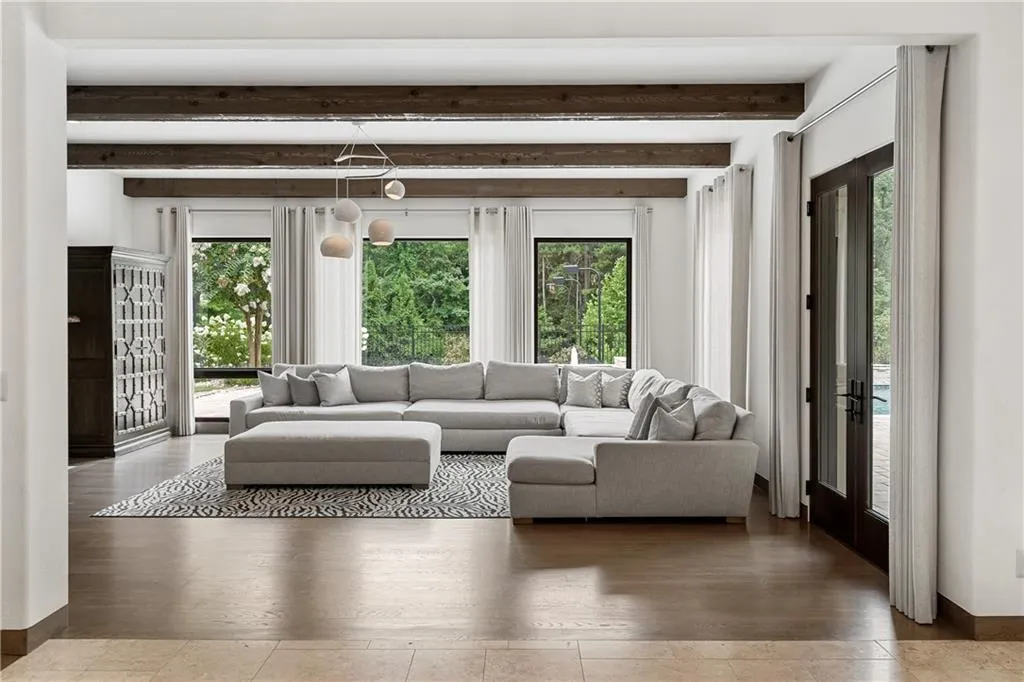 4746 Woodvale Drive, Sandy Springs, Georgia 30327, 5 Bedrooms Bedrooms, ,7 BathroomsBathrooms,Residential,Sold,4746 Woodvale Drive,7164718